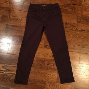 American Eagle Outfitters Size 4 Capris